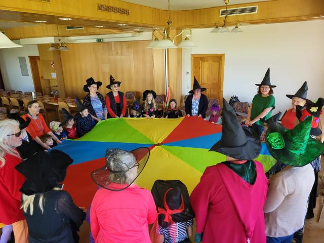 Spiele im Pfarrsaal